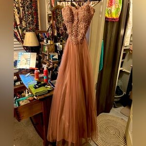 Prom/formal/Pageant Gown